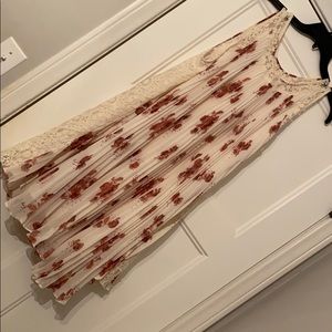 Floral accordion dress